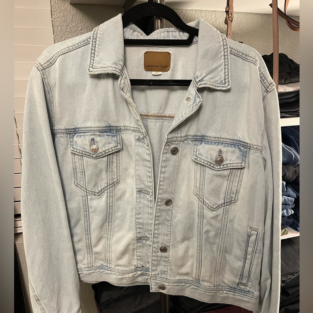 American Eagle light wash denim jacket
